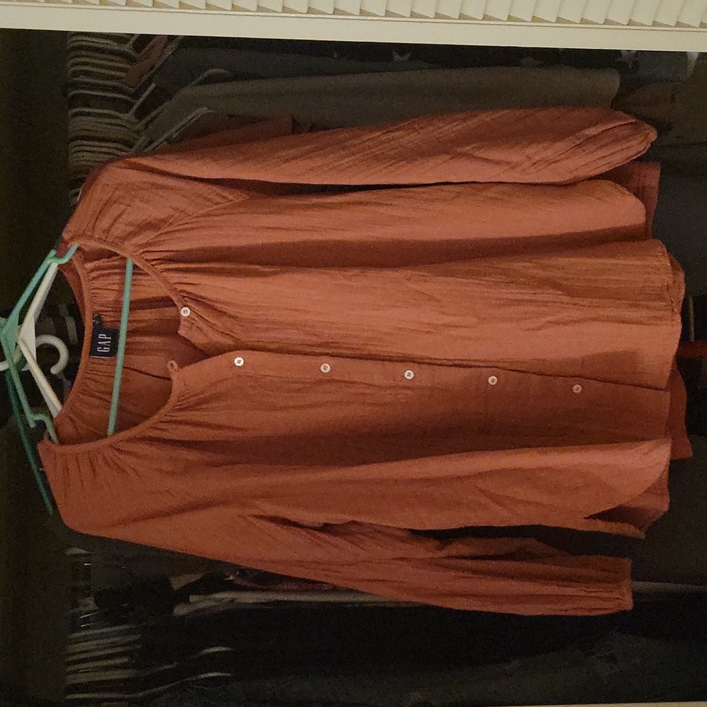 Gap Women's Peasant Button Up Shirt
